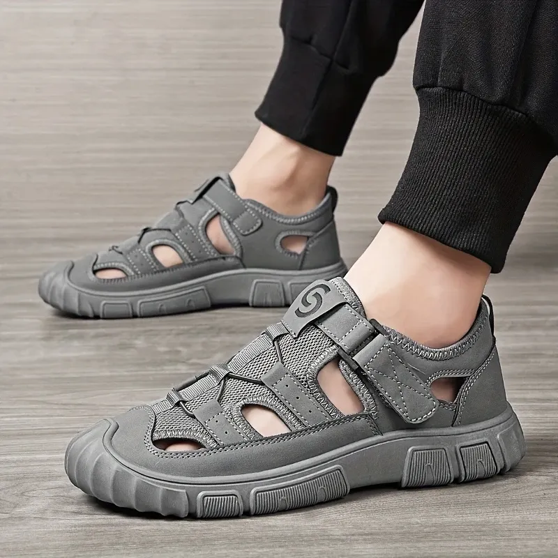 Closed-Toe Sandals 1