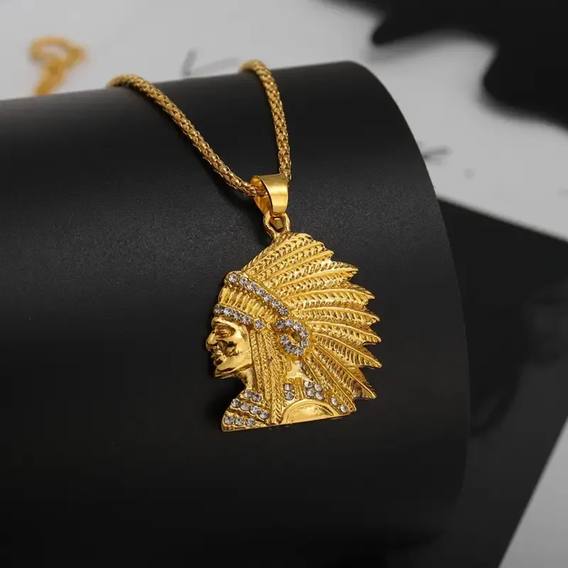 A men's retro creative portrait pendant necklace - with a golden metal strap and exquisite feather and beaded design, it is suitable for both casual and formal occasions. It is a unique holiday gift with a modern contrast style and fine craftsmanship
