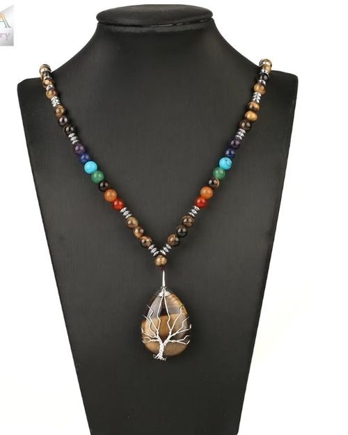 Bohemian Style Natural Tiger's Eye Stone Tree of Life Pendant Necklace for Men and Women – Handcrafted Beaded Jewelry with Oval Amber Stone and Golden Accents, Black and Brownish-Orange Design