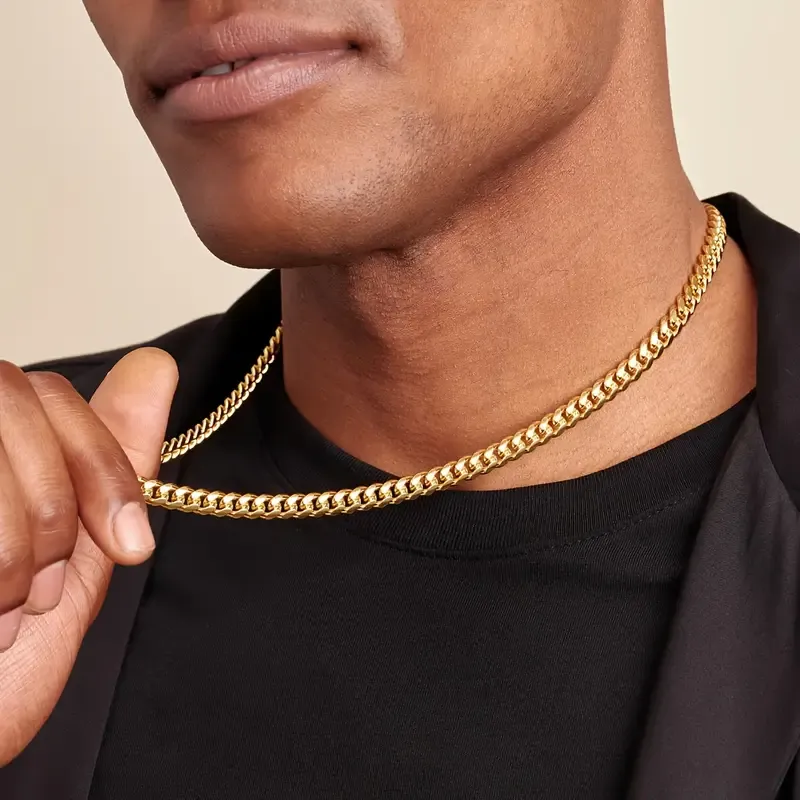 A new golden Cuban necklace for my man. Father's Day gift box. Hip-hop titanium steel gift for men. Fashionable, trendy and simple necklace