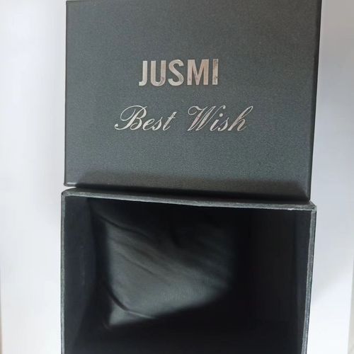 Large-dial three-eye steel strap men's wristwatch with blue light glass (in stock) + feather necklace, bracelet and ring.