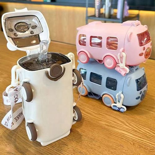 Hot Baby Bus Large Capacity Student Water Cup Portable Outdoor Plastic Cup Straw for Direct Drinking Bus Shaped Water Bottle