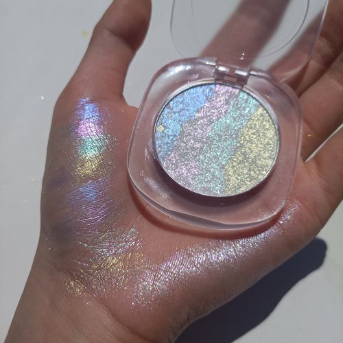 INTOPOP Stardust Highlighter – Sparkle That Lights Up Your Look