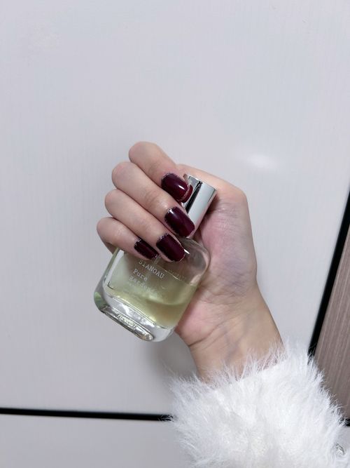 Fashion nail stickers