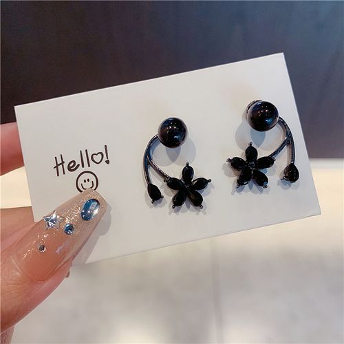 Korean Black Flower Stud Earrings for Women Exquisite Versatile Imitation Pearl Fishtail Earrings Girls Wedding Party Jewelry