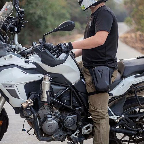 Motorcycle Waist Bag, Leg Bag, Tactical Thigh Bag for Bike Fanny Pack, Adjustable Sports Leg Bag, Travel Backpack with Compartments for Phone, Wallet and Keys, Unisex Multifunctional Fanny Pack