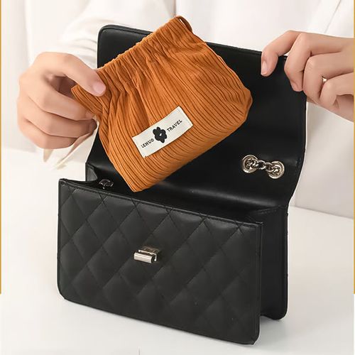 Self-closing Magnetic Mini Portable Pouch
