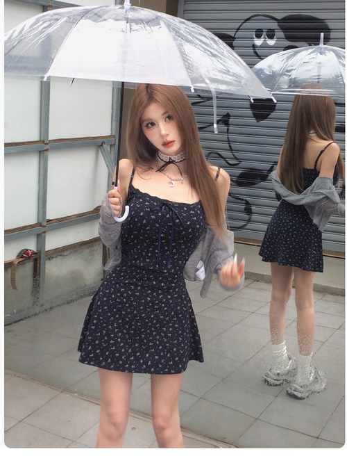 Mejiu蜜九北海花園吊帶碎花裙夏季法式連衣裙設計感辣妹裙子