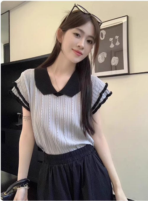 夏季新款短袖冰絲針織衫女設計感小衆T恤撞色V領短款飛飛袖上衣潮