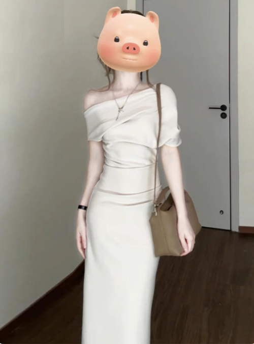 2025新款法式氣質一字肩連衣裙女夏季高級純欲性感辣妹修身包臀裙