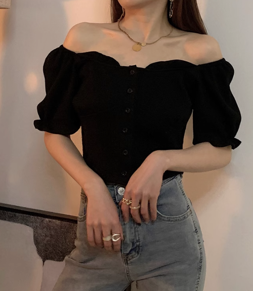 黑色泡泡袖短袖露肩上衣T恤女夏季25新款設計感一字肩短款小衫潮