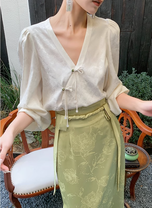 JWUNIQUE 米白色新中式國風泡泡袖長袖V領襯衫女2025新款休閒上衣