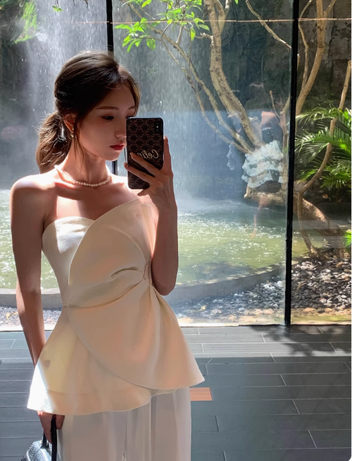 Juicecola 设计感小众一字肩抹胸衬衫高腰显瘦女气质别致露肩上衣