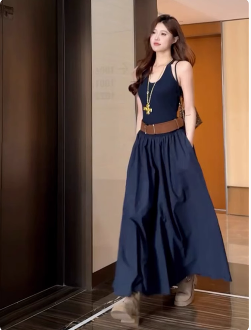 法式藍色掛脖吊帶連衣裙子女夏季2025年新款絕美海邊度假御姐長裙