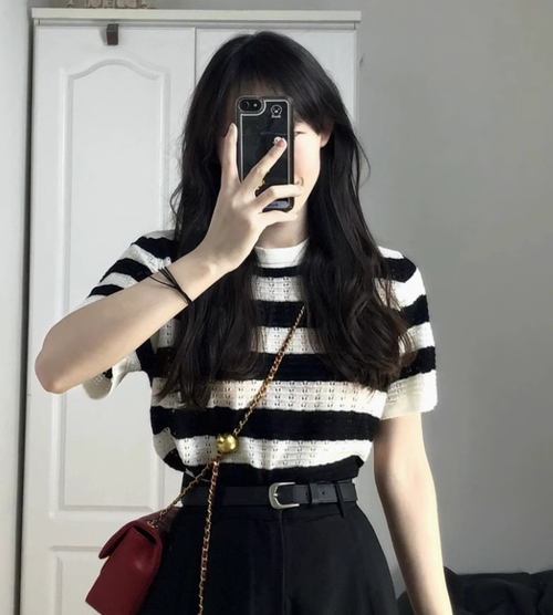 港味條紋好看針織衫正肩短袖t恤女夏顯瘦設計感小衆短款高級上衣