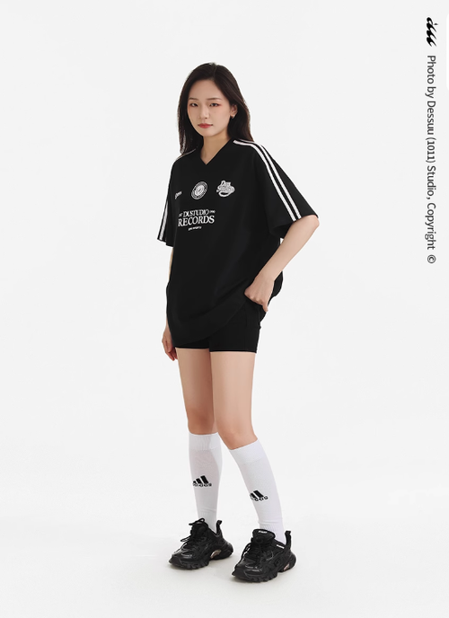 DESSUU美式V領短袖t恤女顯瘦球衣風上衣Sorona索羅娜涼感防曬260g