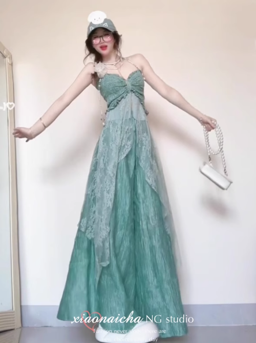 海邊度假風薄荷綠吊帶上衣女夏季2025新款設計感高腰闊腿褲兩件套