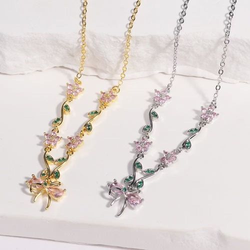 necklace   The Beauty of the East