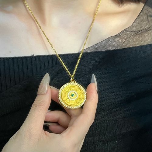 Pingente de Rosa dos Ventos Oito Tesouros Giratório