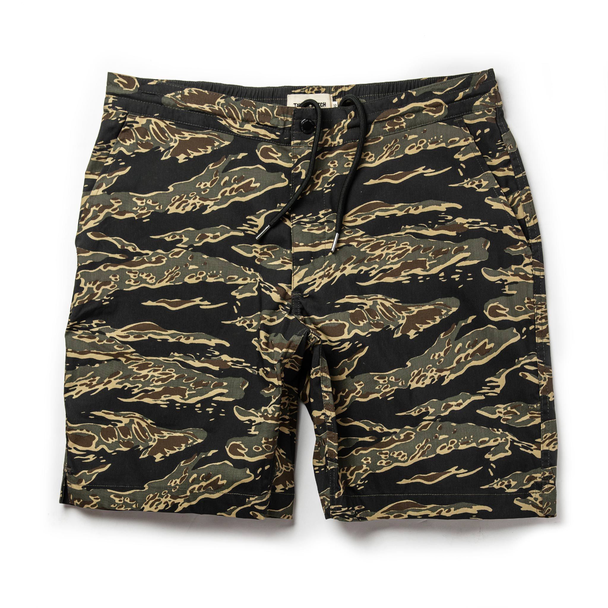 Avonw Adventure Short in Tiger Camo