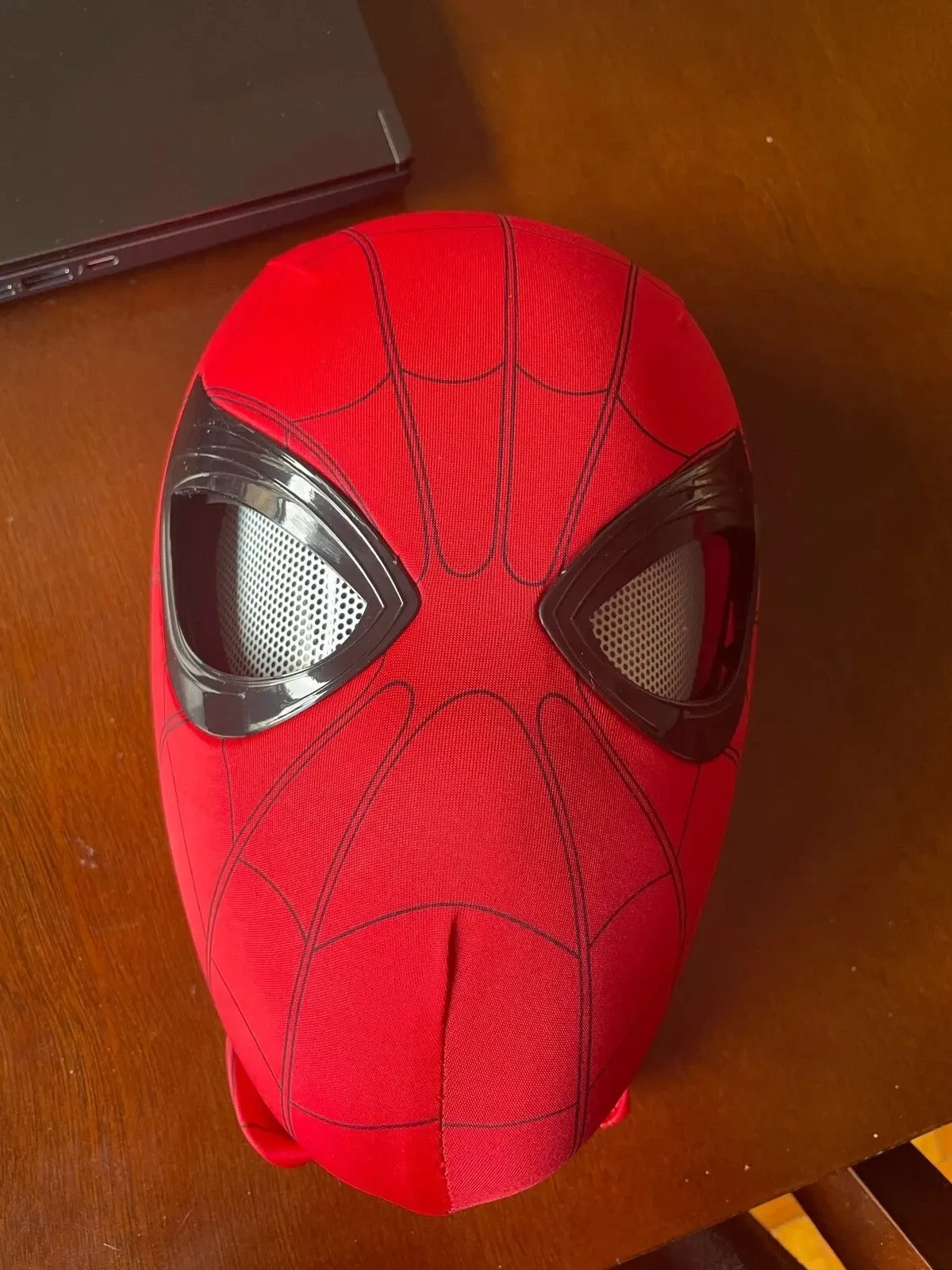 Spider-Man Homecoming Mask Control Blinking Eyes Helmet Cosplay Props Gift Toy