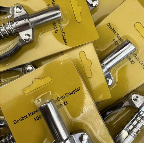 Lock-Jaw Grease Gun Coupler — Compatible with Manual and Electric Grease Guns Grease Gun Coupler (Lock-Jaw Type) with Flat Nozzle — Grease Machine Accessory Pneumatic Grease Machine Nozzle & Quick-Connect Coupler — Lock-Jaw Grease Fitting for Manual and Electric Grease Guns