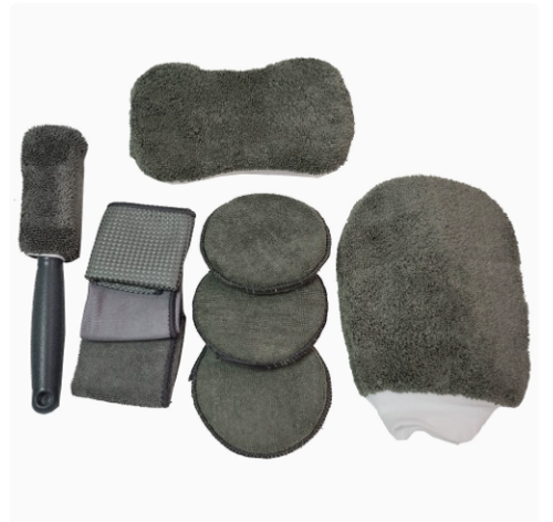 Car detailing and cleaning 9-piece set: car cleaning towels, household car wash gloves, rags, waxing sponge, wheel brush