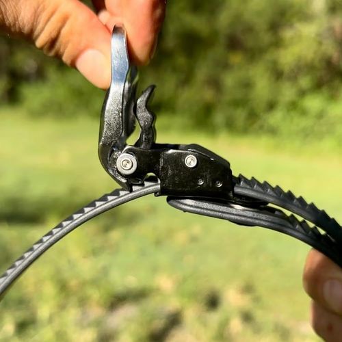 Grip Lock Strap, Heavy Duty Reusable Ratchet Straps with Adjustable Metal Buckles, Super-Strong Tie Down Straps for Securing Cargo, Furnitures, Equipment