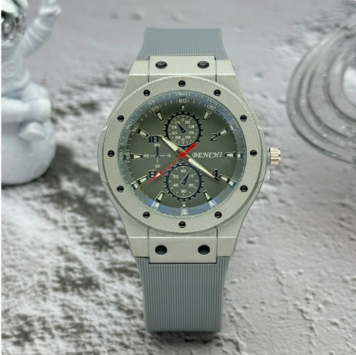 New Men's Blue-Light Watch: Casual Sports Quartz Watch with Silicone Strap Stylish & Trendy Men's Watch: Sports Quartz Watch with Blue-Light Mirror and Silicone Band — Eye-Protecting Men's Quartz Watch, a Versatile Casual-Sports Model with Silicone Strap