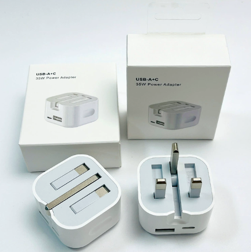 Dual-Port (A+C) 35W Fast Charger — UK Plug (20W Output) — Foldable Charging Head Compatible with iPhone 15