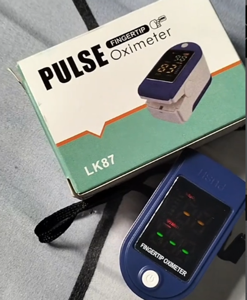 LK88 Fingertip Pulse Oximeter | Home-Use SpO2, Pulse, and Heart Rate Monitor — Portable Fingertip Oximeter — LK88 Medical-Grade Real-Time SpO2 and Heart Rate Monitoring Device