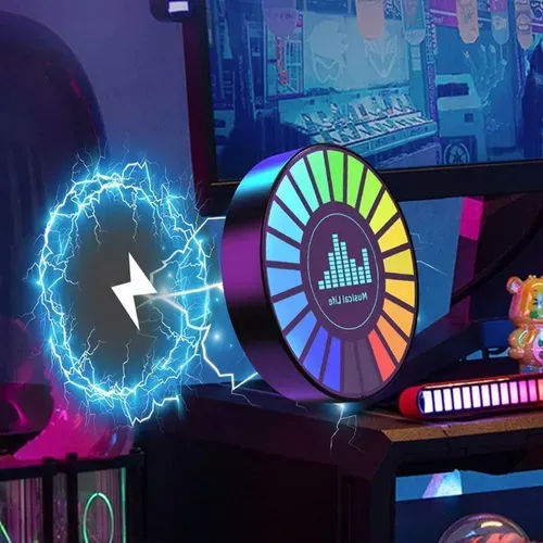 Sound pick up lamp dance with music