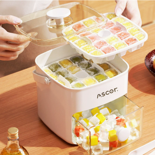 Press-type ice cube tray, large capacity food-grade ice maker, ice ball freezer, ice storage device, food-grade quick-release ice tray, large capacity ice cube and ice ball storage box for refrigerators.