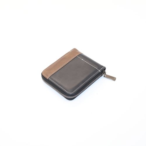 Short zippered leather wallet