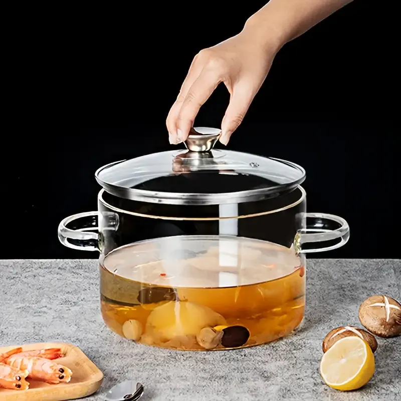 Glass casserole dish for cooking, made of high borosilicate glass, with lid and handle. This heat-resistant glass cooking pot is suitable for pasta, soup, milk, and other foods, and is safe for use in the refrigerator and microwave.