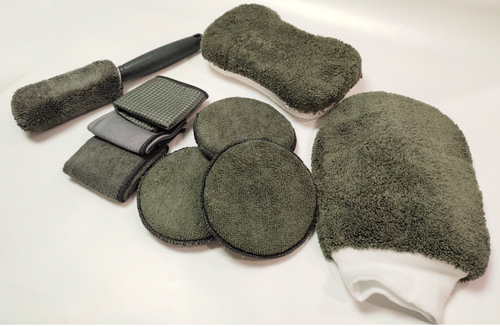 Car detailing and cleaning 9-piece set: car cleaning towels, household car wash gloves, rags, waxing sponge, wheel brush