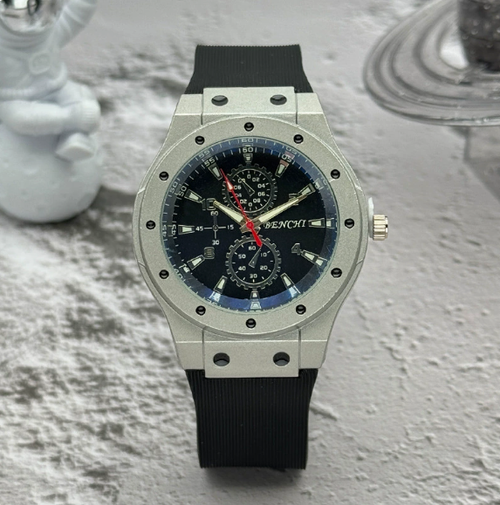 New Men's Blue-Light Watch: Casual Sports Quartz Watch with Silicone Strap Stylish & Trendy Men's Watch: Sports Quartz Watch with Blue-Light Mirror and Silicone Band — Eye-Protecting Men's Quartz Watch, a Versatile Casual-Sports Model with Silicone Strap