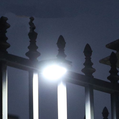 🌿 Solar clip light with motion sensor – 🔥 Perfect for gardens, balconies, and patios! 🏡✨（2 pieces）