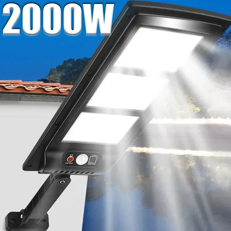 Solar street lamp
