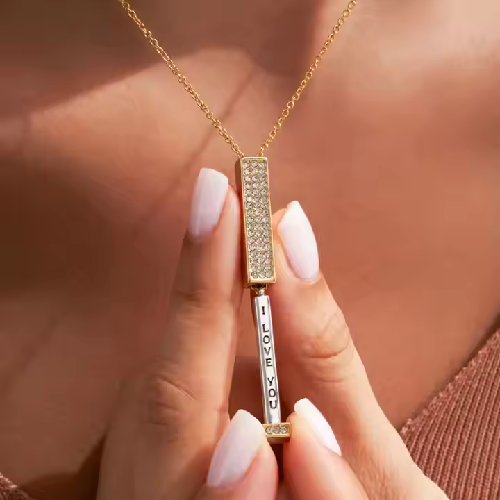 Diamond-studded retractable three-dimensional stick necklace for women, light luxury niche high-end accessories