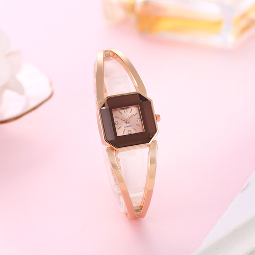 New Hot Selling！！Minimalist Fashion Square Dial Quartz Watch