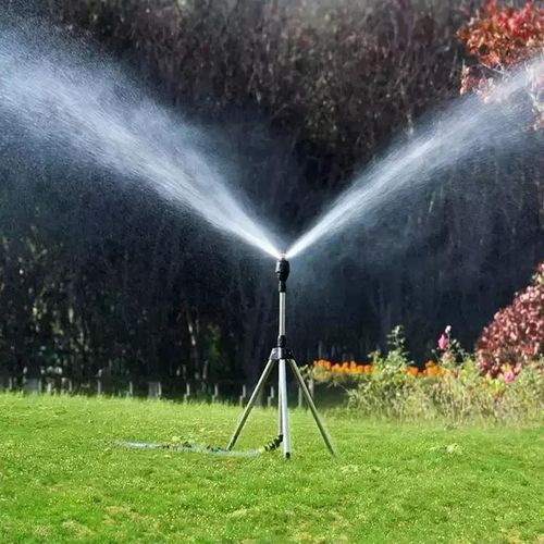 Stainless steel rotating irrigation tripod with telescopic support sprinkler head, suitable for watering gardens and vegetable gardens and cooling the weather.
