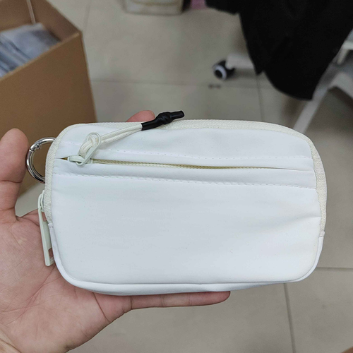 The original Iris wallet is stylishly designed for everyday use