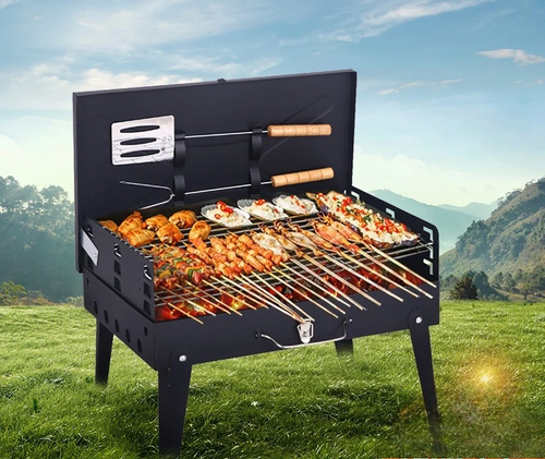 Outdoor folding barbecue grill