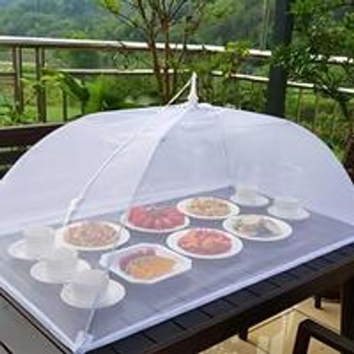 Foldable rectangular food cover