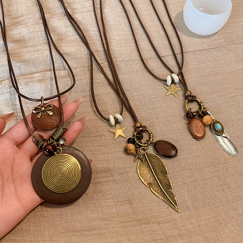 Bohemian Style Vintage Necklace, Long Double-Layer Sweater Chain, Malade Y-Chain, Fashionable And Elegant, Feather Leaf Butterfly Star Pendant, Suitable for Daily Wear, Attending Banquets, Gifting