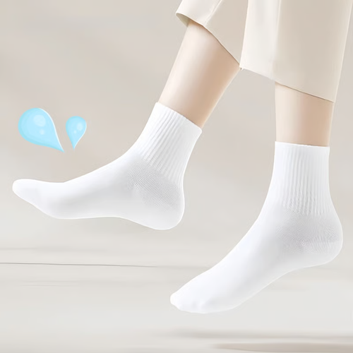 Unisex travel socks: Buy 3 packs and get 2 free, for a total of 5 packs.