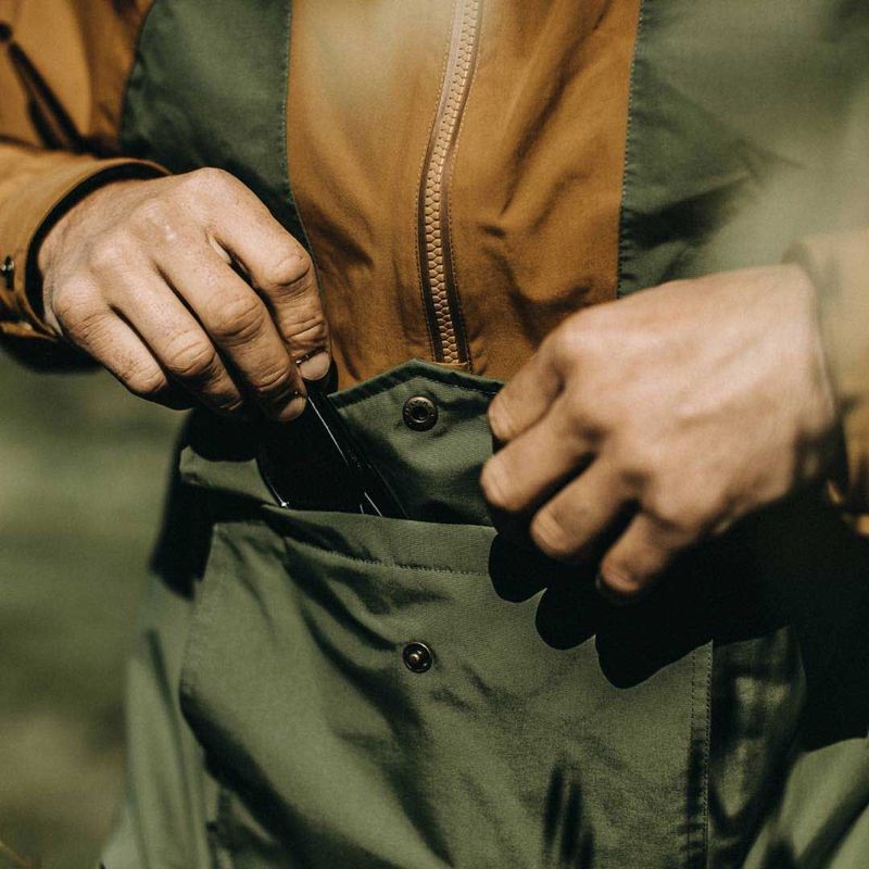 Rccuv Powder Jacket in British Khaki &amp; Olive