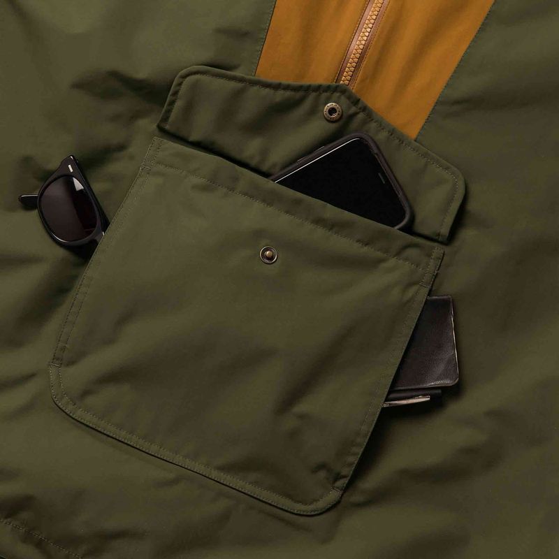 Rccuv Powder Jacket in British Khaki &amp; Olive