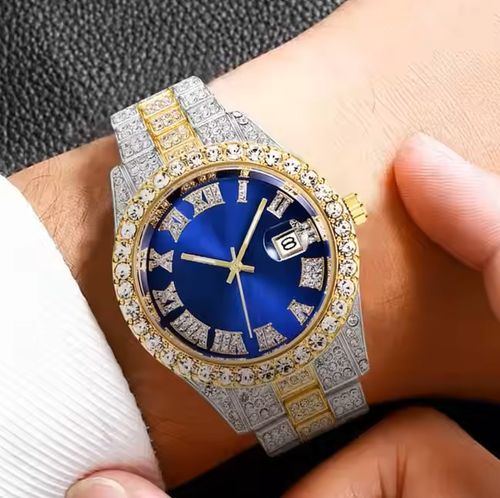 Luxury Hip Hop All Diamond Roman Chilled Quartz Stainless Steel Watch for Men and Women, Sparkling Calendar Style Fashion Business Watch, Roman Scale Calendar, Waterproof